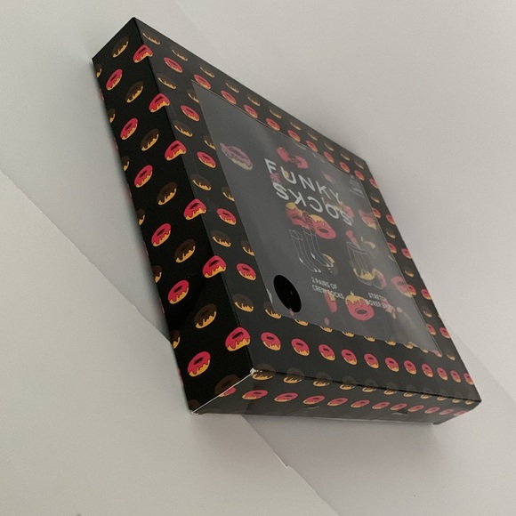 Funky Socks Men's Donut Print 2 Pair Crew Socks + Stretch Boxer Briefs Boxed Set - Picture 3 of 10